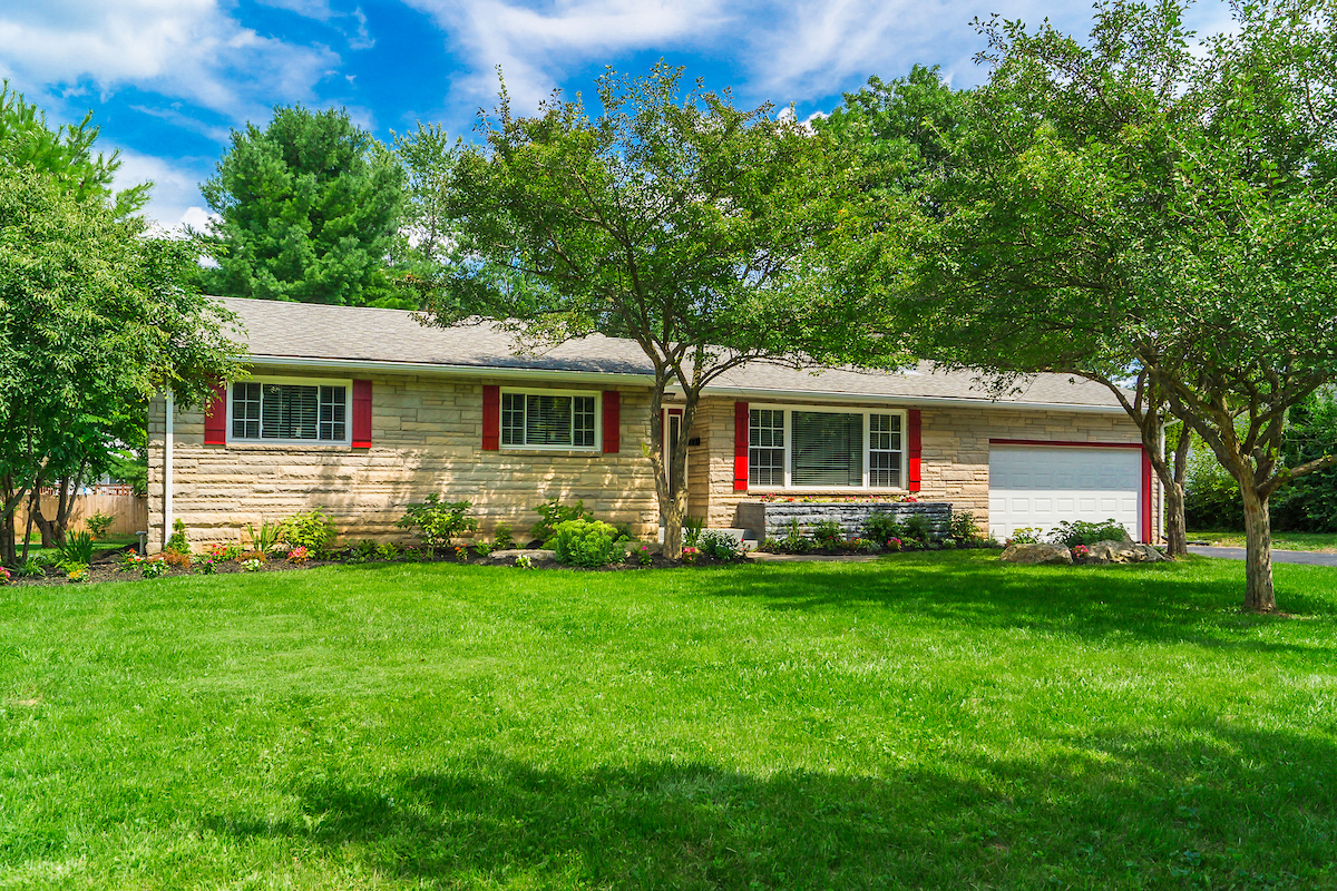 How to Deal With Ugly Houses in Your Neighborhood 2 The front of a remodeled Columbus home.