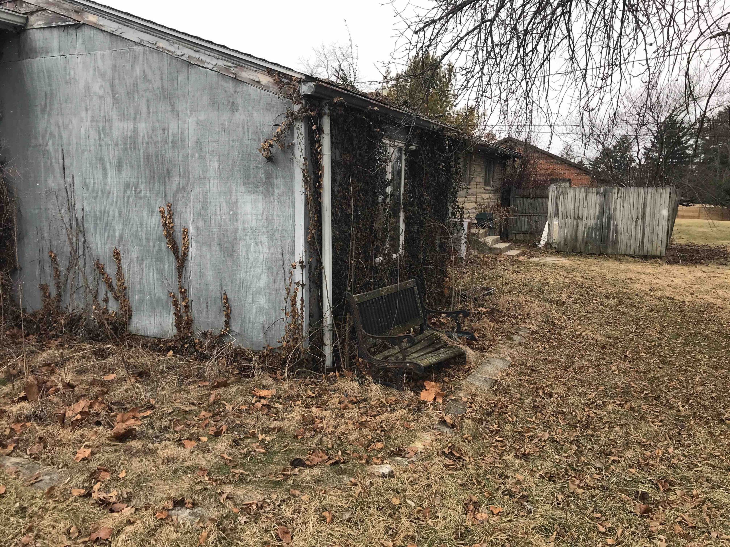 5 Stunning Exterior Remodeling Ideas 8 A decrepit building prior to having its exterior remodeled.