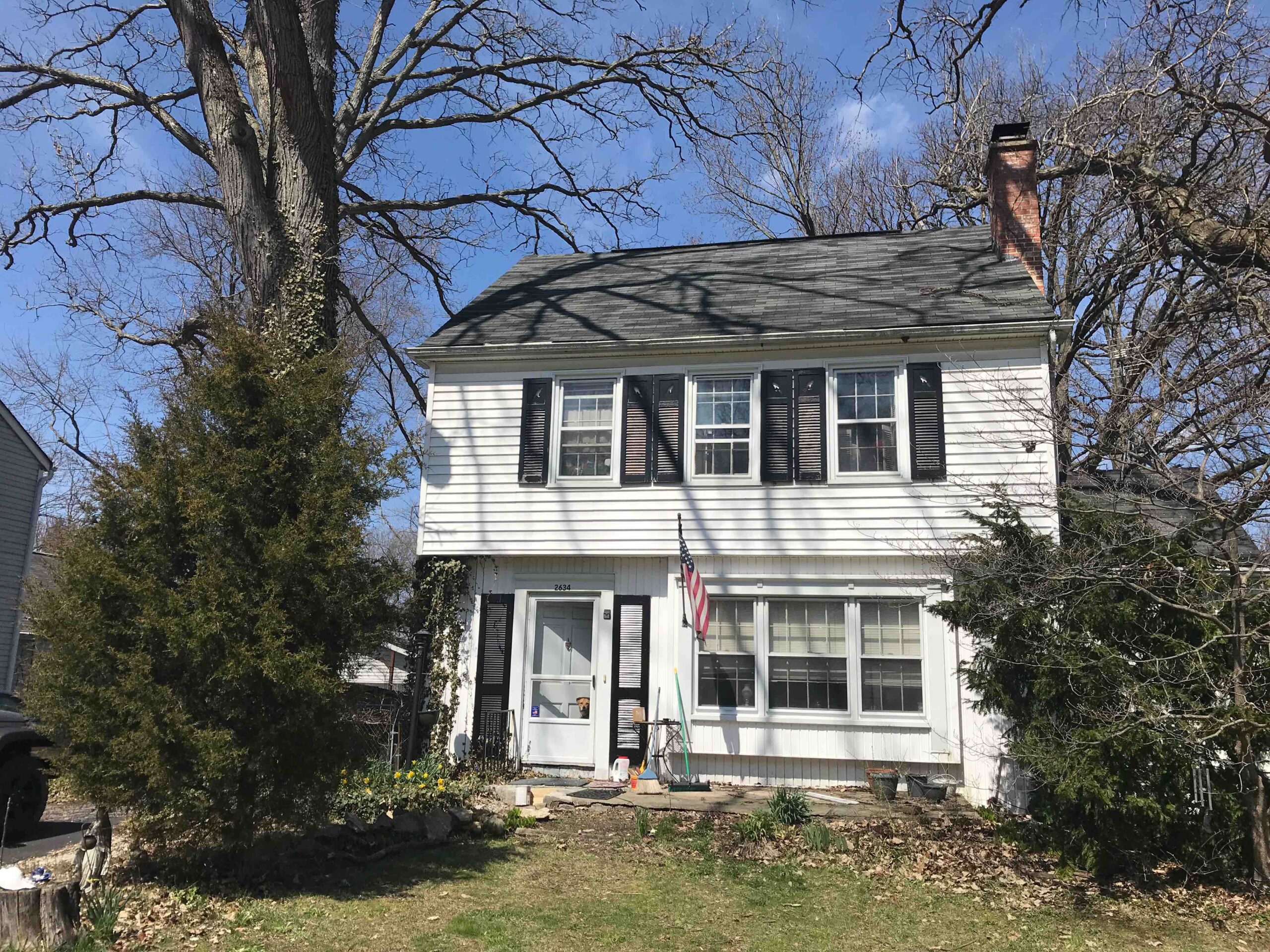 5 Stunning Exterior Remodeling Ideas 2 A Central Ohio house prior to renovation.